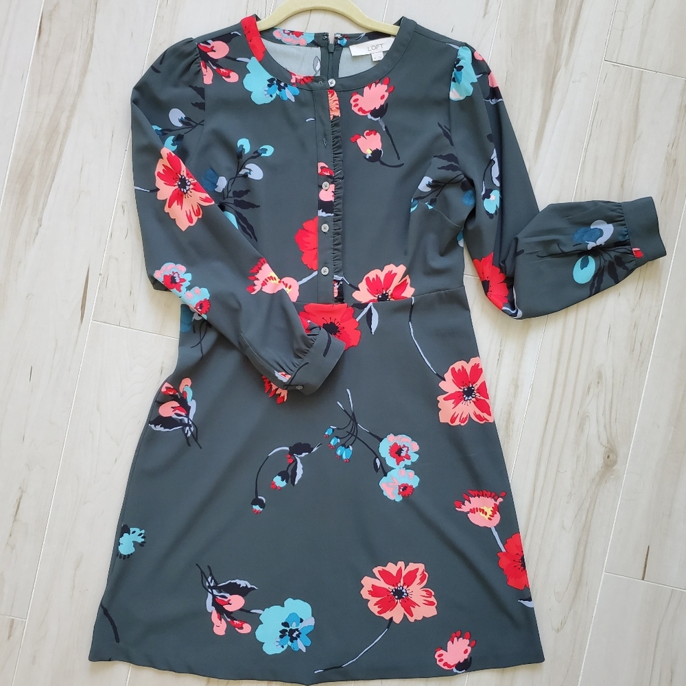 Petite size 4 LOFT dress
